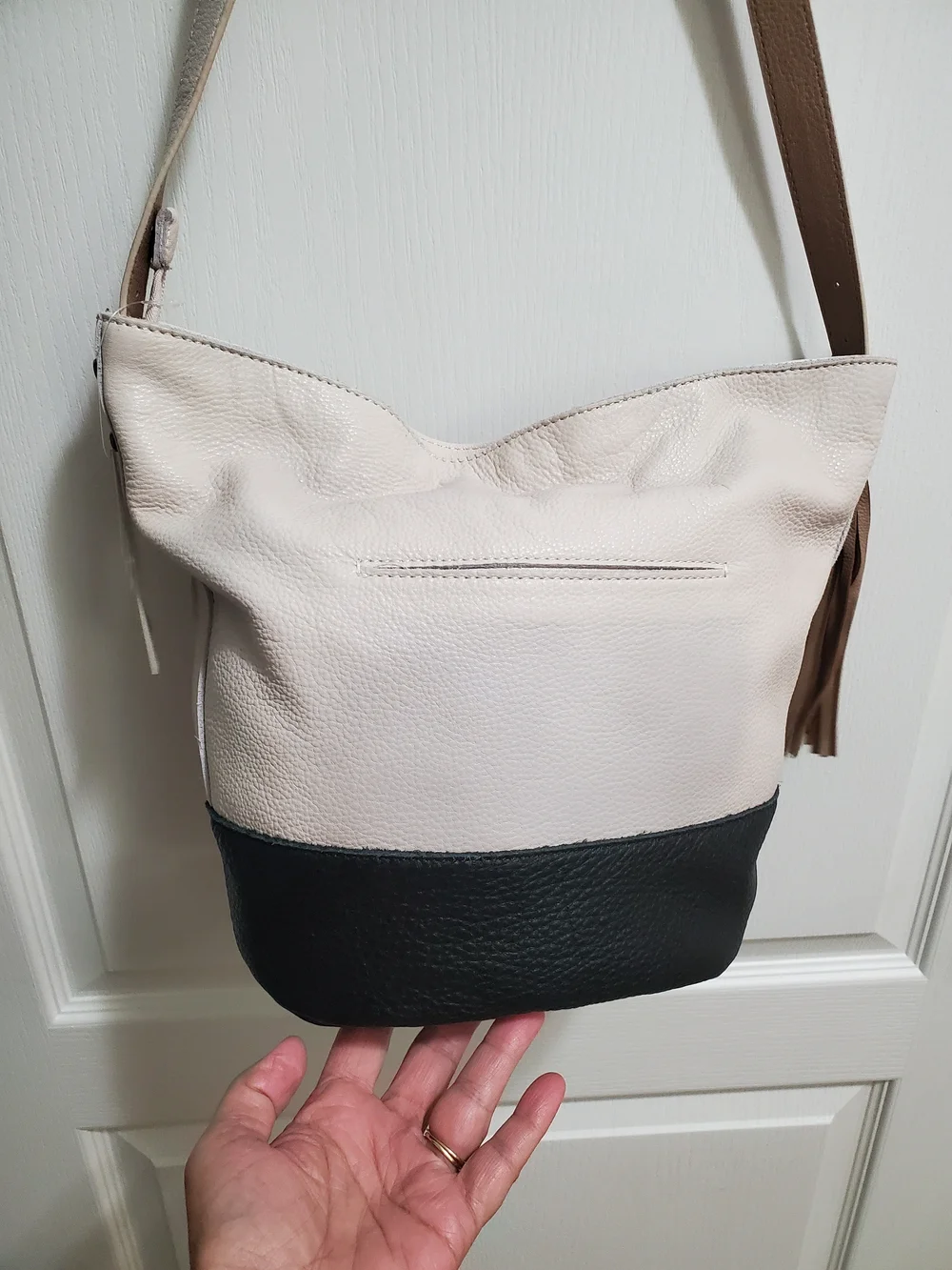 Elliot Lucca Ivory And Black Pebble Leather Hobo Shoulder/ Crossbody NWT